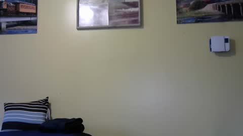 Snapshot of mmr45 chatting on February 19, 10:53 pm mmr45 online show from February 19, 10:53 pm