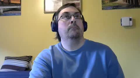 Snapshot of mmr45 chatting on March 3, 11:35 pm mmr45 online show from March 3, 11:35 pm