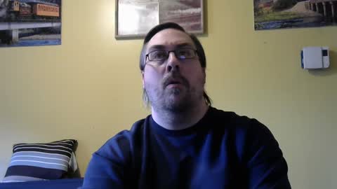 Snapshot of mmr45 chatting on March 12, 11:22 pm mmr45 online show from March 12, 11:22 pm