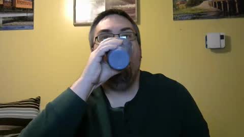 Snapshot of mmr45 chatting on October 19, 4:39 am mmr45 online show from October 19, 4:39 am