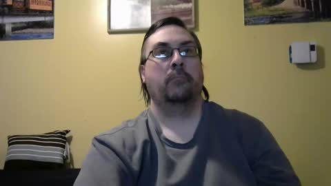 Snapshot of mmr45 chatting on March 9, 5:33 am mmr45 online show from March 9, 5:33 am