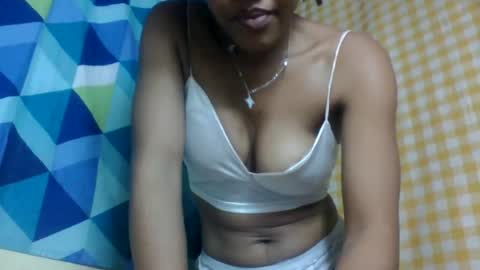mmyriame online show from July 28, 8:52 pm