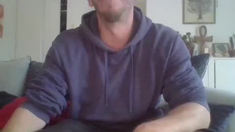 mohican69hot online show from December 3, 8:33 am