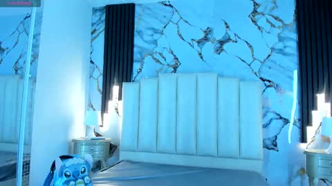 Hey Guys  Im Mollie online show from November 2, 12:38 pm