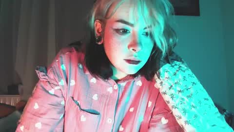 Molly Crow online show from December 29, 10:47 pm