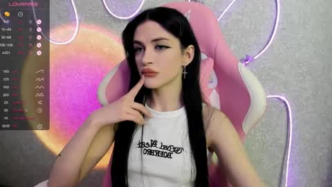 Molly - online show from May 30, 3:49 am