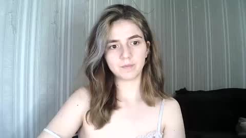 Molly online show from February 5, 8:46 pm