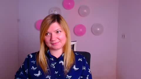 Molly online show from February 17, 3:44 pm