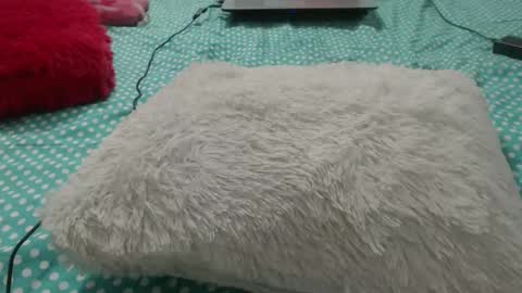 Molly And Brad online show from February 7, 1:25 am