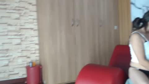 mollyandsam303av online show from April 13, 7:40 pm