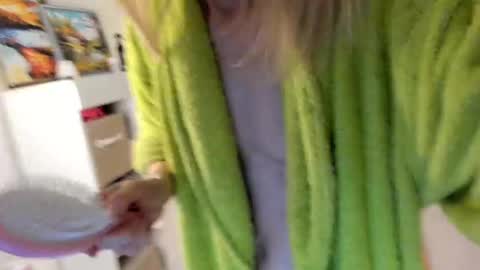 AngelMomm online show from February 28, 4:32 am