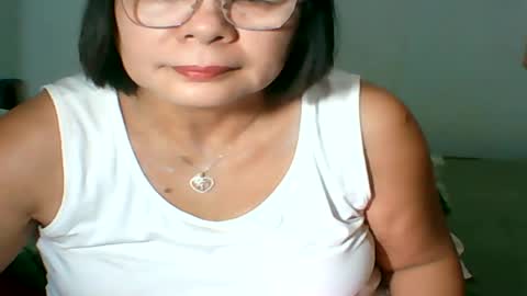 mombastic55 online show from July 20, 5:43 am