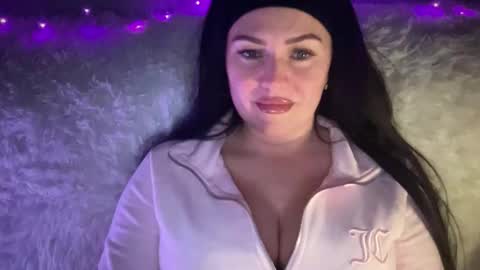 Rihanna online show from January 16, 5:44 pm