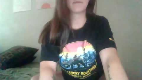 momoshow online show from May 30, 8:40 pm