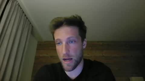 moms_little_monster online show from December 9, 7:50 pm