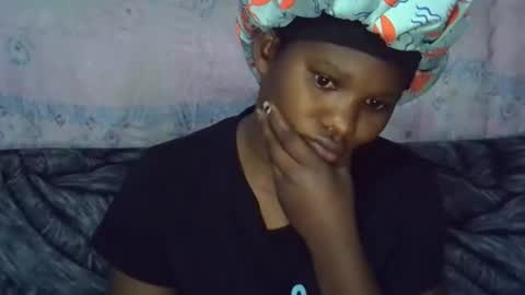 momsdoll online show from April 26, 4:43 am