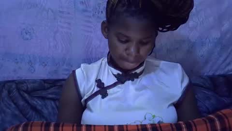 momsdoll online show from January 14, 9:17 am