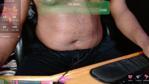 Snapshot of moneyshotxxx90 chatting on January 7, 6:16 am MoneyshotXXX online show from January 7, 6:16 am