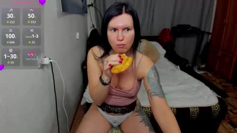 Monica Elder online show from February 18, 4:12 am