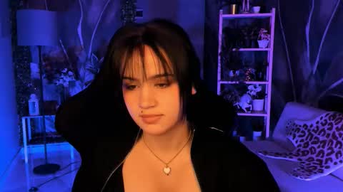 monica online show from November 11, 6:10 pm