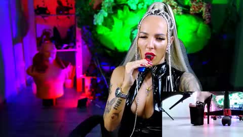 Monika online show from October 24, 3:24 pm