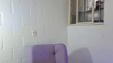 monikk__harrison online show from May 5, 12:33 pm