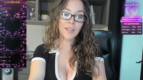 Snapshot of monilee69 chatting on January 29, 11:14 pm Monilee online show from January 29, 11:14 pm