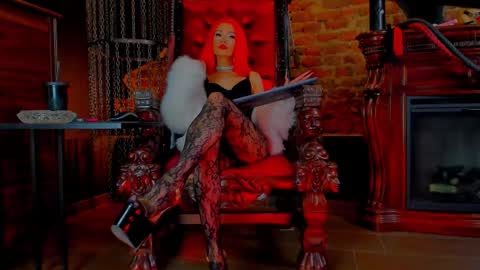 Monique C online show from October 6, 12:12 pm