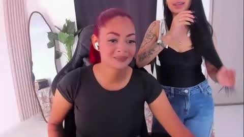 monserrat__1 online show from April 23, 5:03 pm