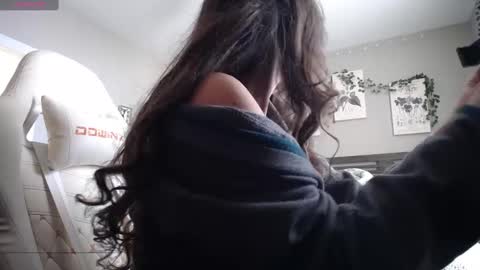 Lydia Mooney online show from December 31, 4:46 pm