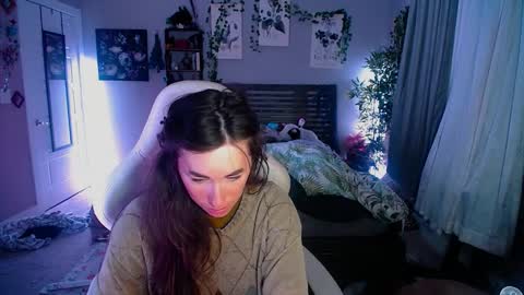 Lydia Mooney online show from February 22, 1:11 am