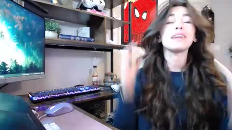 Lydia Mooney online show from December 4, 1:16 am