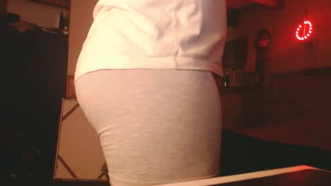 Kingalby817 online show from February 24, 9:10 am