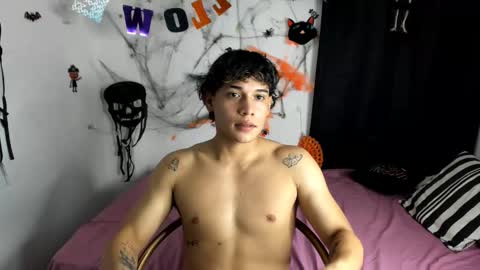 Snapshot of montes_juan chatting on October 16, 7:24 pm montes_juan online show from October 16, 7:24 pm