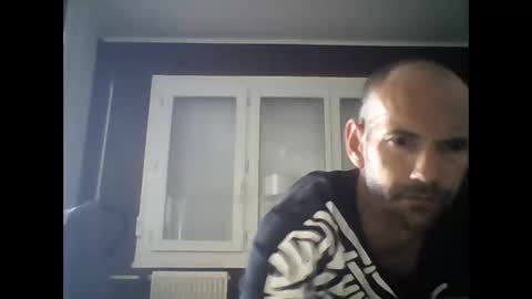 montmasse online show from April 29, 9:36 am
