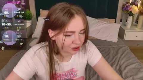 Moon  Bunny online show from October 4, 5:00 pm