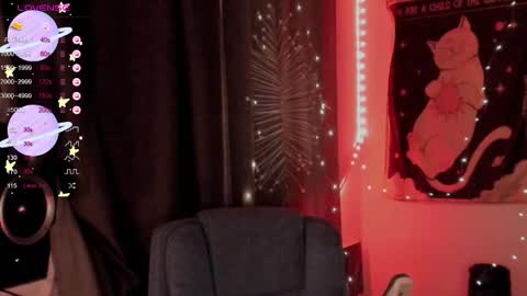 Snapshot of moon__girl chatting on October 8, 8:04 pm Roxy online show from October 8, 8:04 pm