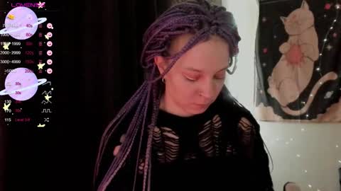 Snapshot of moon__girl chatting on October 4, 9:12 pm Roxy online show from October 4, 9:12 pm