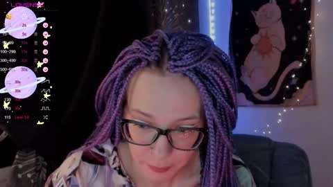 Snapshot of moon__girl chatting on September 18, 9:08 pm Roxy online show from September 18, 9:08 pm