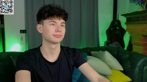 moon_gloww online show from March 1, 8:02 pm