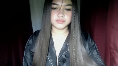 Snapshot of moon_of_desirexx chatting on October 6, 10:27 pm Joy online show from October 6, 10:27 pm