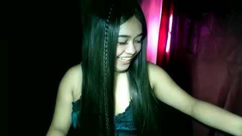 Snapshot of moon_of_desirexx chatting on October 13, 1:57 pm Joy online show from October 13, 1:57 pm