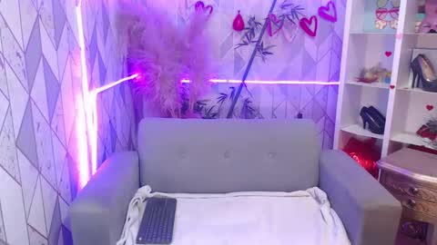 Charlotte online show from October 7, 7:43 pm