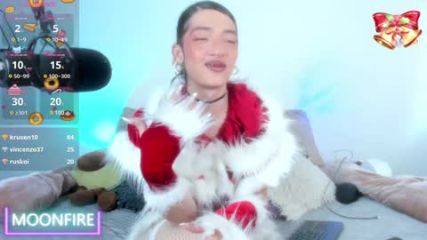 Snapshot of moonfiredance chatting on December 2, 4:15 pm Nicky  online show from December 2, 4:15 pm