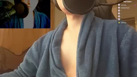 Moonsire online show from January 13, 7:53 pm