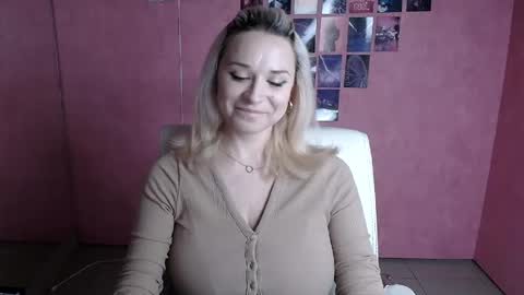 Susanna online show from June 16, 5:22 am