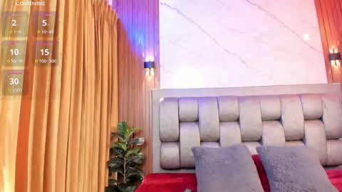 more hott online show from October 7, 7:43 pm