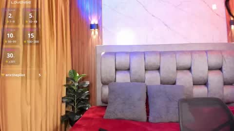 more hott online show from October 15, 8:09 pm