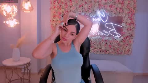 Morgan Hicks online show from February 12, 7:50 pm