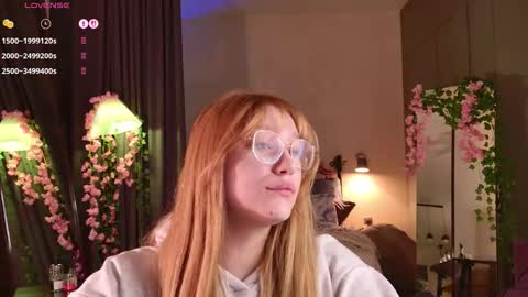 morvelyn online show from February 18, 10:20 pm